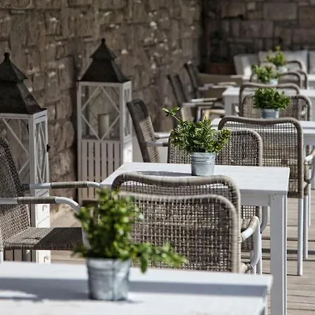 Ammos Hotell 4*
